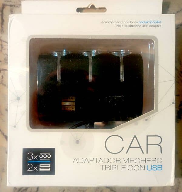 Triple Car Charger with USBs control 2