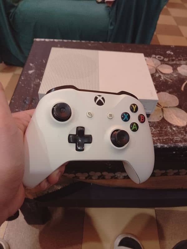 Xbox one s 2