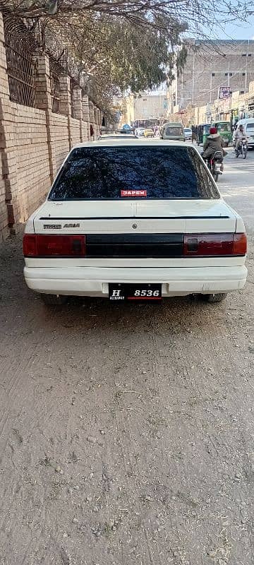 Nissan Sunny 1988 3