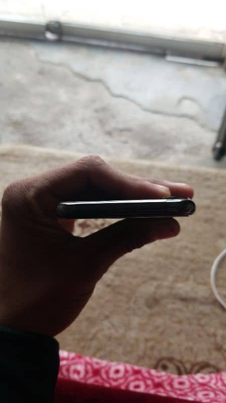 iphone Xs onic sim working 4