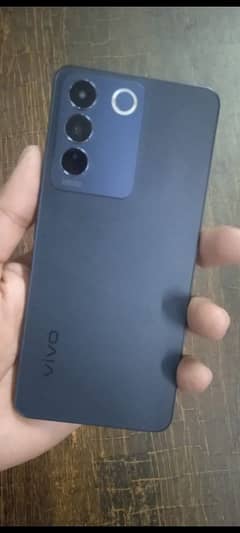 Vivo V27e 10/10 condition