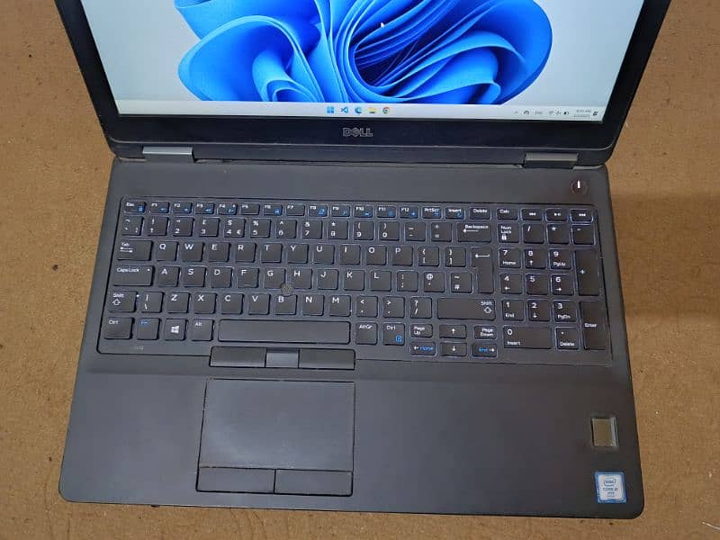 Dell Latitude E5570 - i5 6th generation - 8, 512gb 1