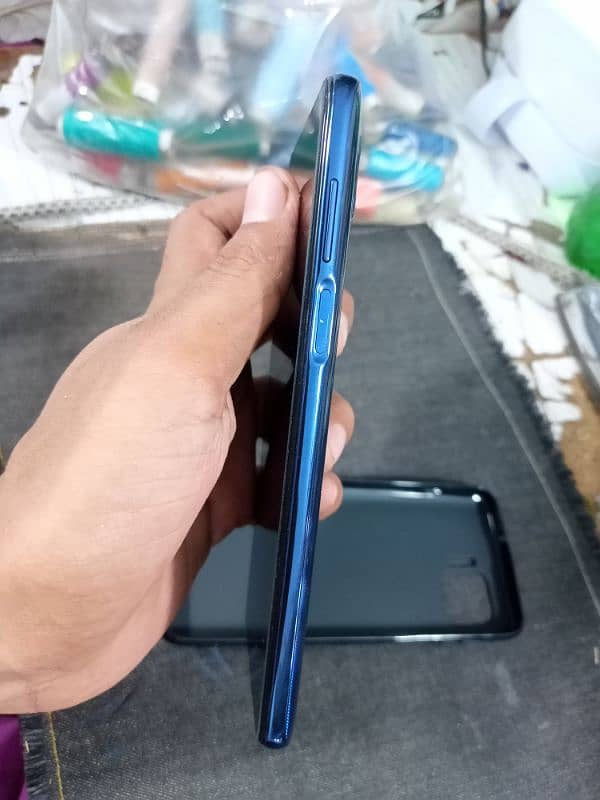 Motorola moto one 5g 4