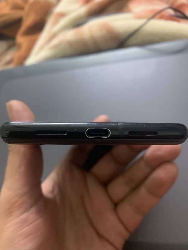 google pixel 6 pro non pta small dot in screen 2