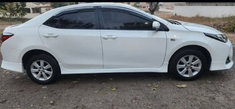 Toyota Corolla Altis 2015 1.6 X 3