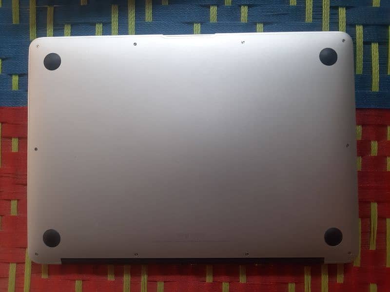 Macbook air 2015 core i5 13" 10/10 6