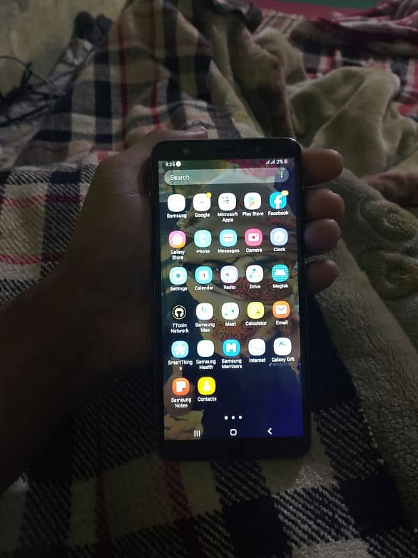 Samsung Galaxy a7  4/128 0