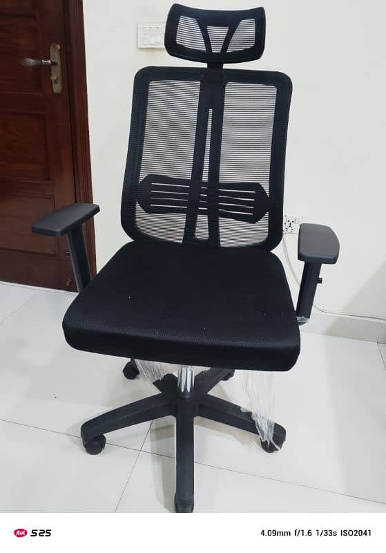 Computer Chair With Table 0