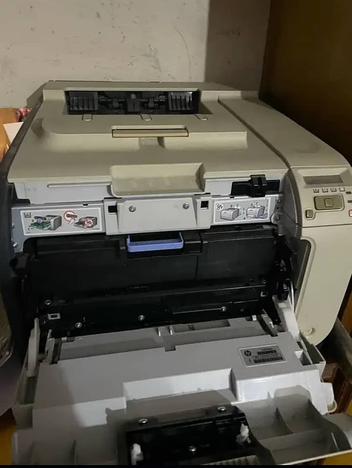 Hp laserjet colorprinter with excellent quality prints 2