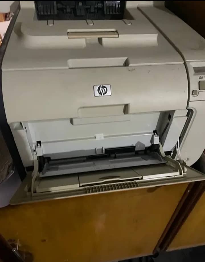 Hp laserjet colorprinter with excellent quality prints 3