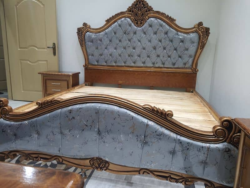 Carving Bed set new Not used King size cinyoti style (only call me) 1