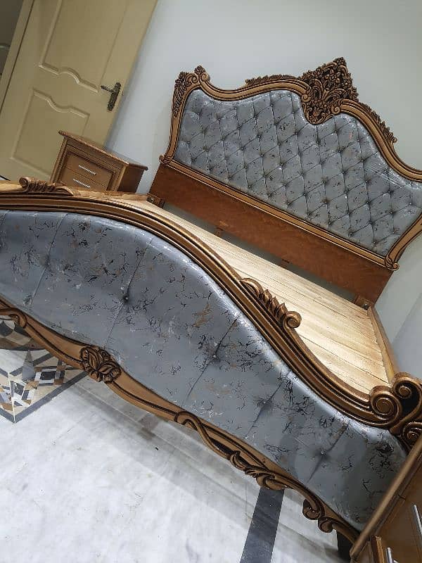 Carving Bed set new Not used King size cinyoti style (only call me) 2