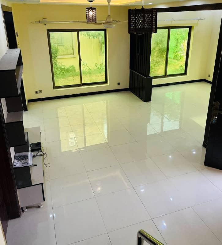 Elegant 3Bed DDL 125sq yd Villa FOR SALE at ALI BLOCK All amenities nearby including MOSQUE, General Store & Parks 2