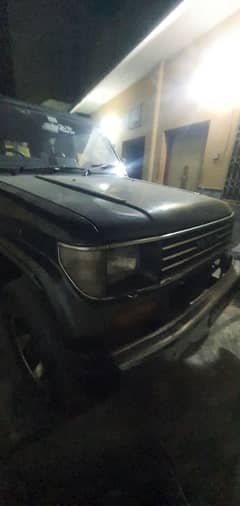 Toyota Land Cruiser 1992 . diesel 3l karachi reg