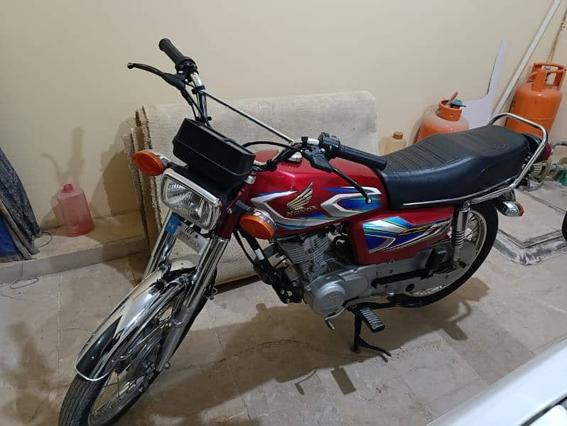 Honda CG 125 Red Color 2022 Model 9