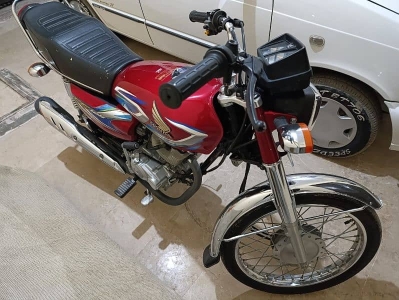 Honda CG 125 Red Color 2022 Model 11