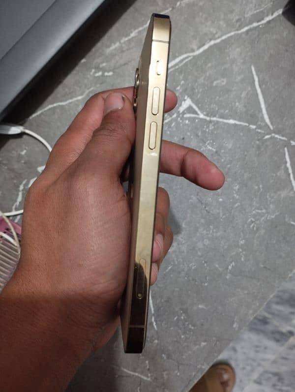 Iphone 12pro (Non PTA) Islamabad 2