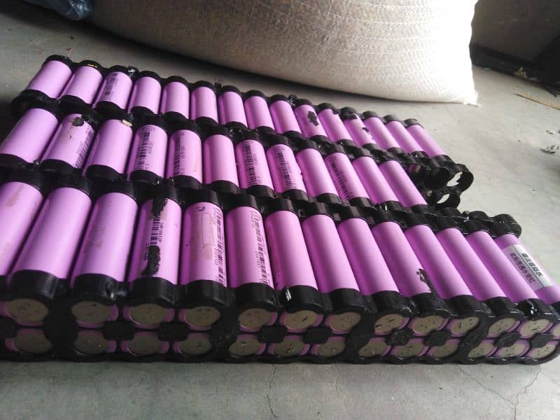 tested INR 18650 cells 2500mah best quality whatsapp ph : 0325 8733485 3