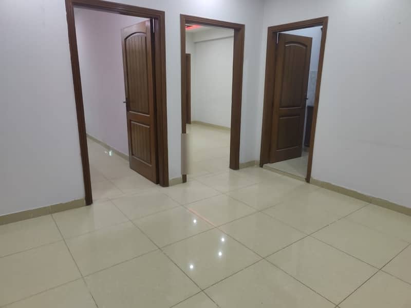 Flat Of 700 Square Feet In G-15 Markaz For rent 3