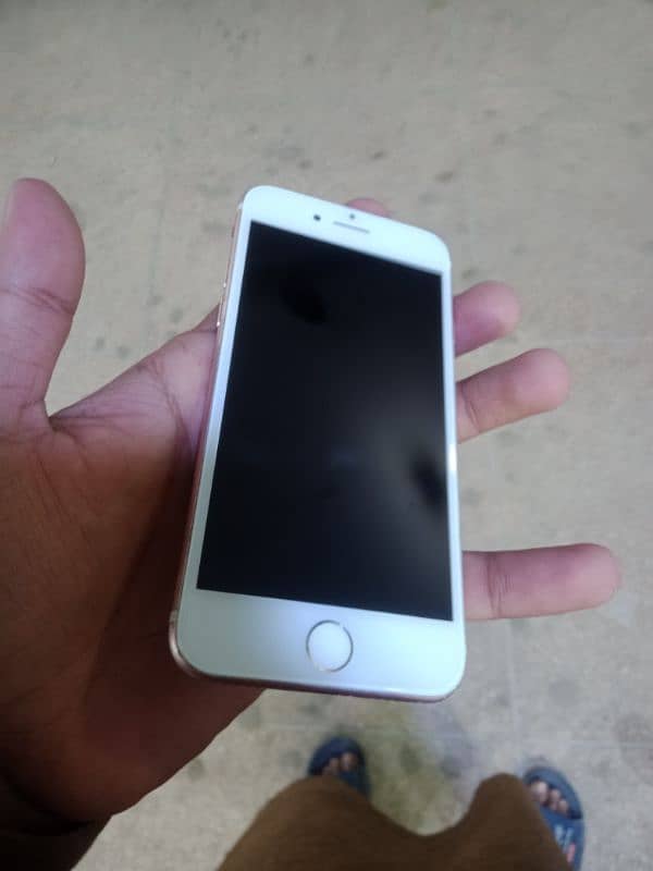 I phone 7    128 3