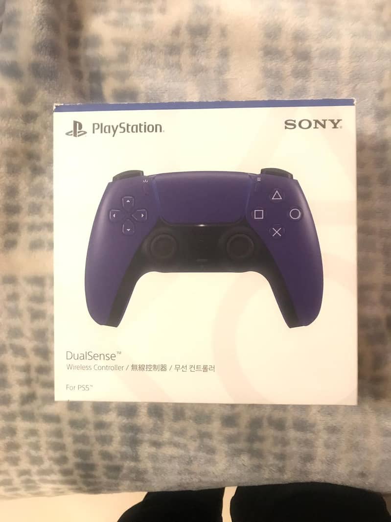 Brand New Playstation Controllers (BOX OPENED) 0