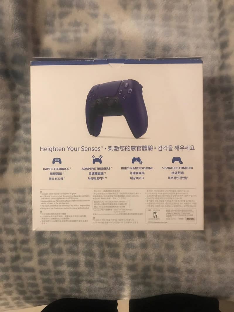 Brand New Playstation Controllers (BOX OPENED) 1