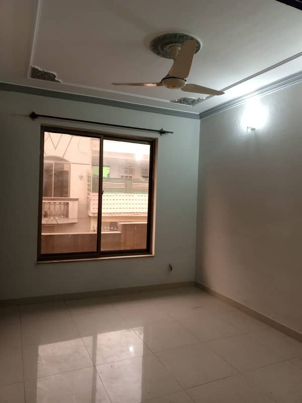 5 marla 1st floor for rent 6