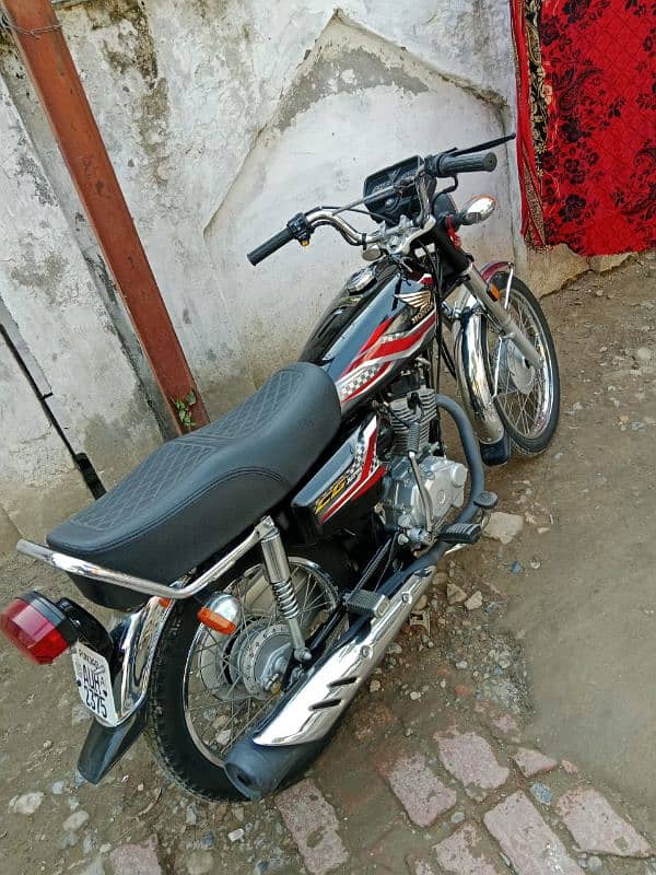 Honda 125 2024 4