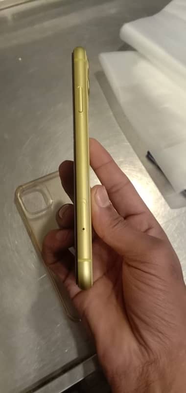 iPhone 11 DHA Lahore Mbl  condition 10/10  WhatsApp No 03238774574 8