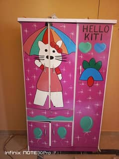 Kids Wardrobe Kitty