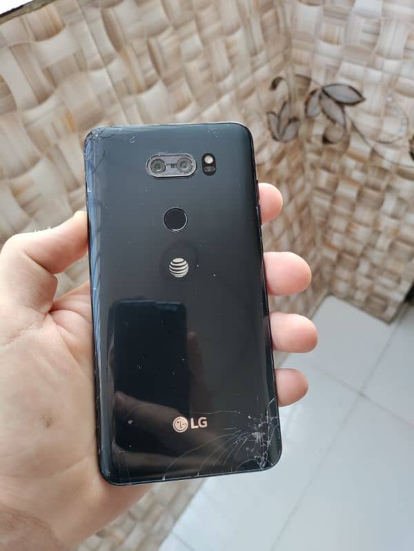 LG V30 (Read Add Carefully) 0