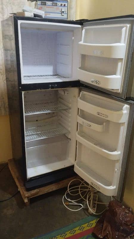 Orient Refrigerator 2 Door for Sale 3