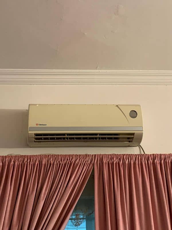 1 ton Dawlance non-inverter AC 0