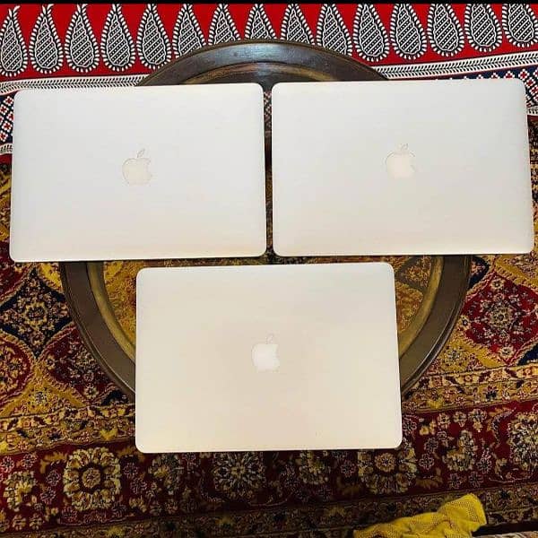 MacBook air 2015 13.3 inch disply 1