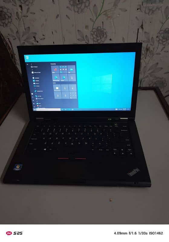 Lenovo laptop  core i5\3rd M processor 4