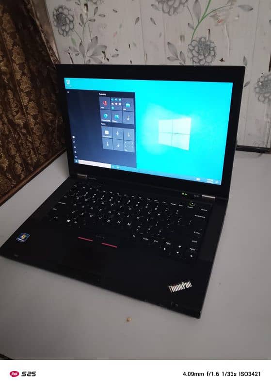 Lenovo laptop  core i5\3rd M processor 6