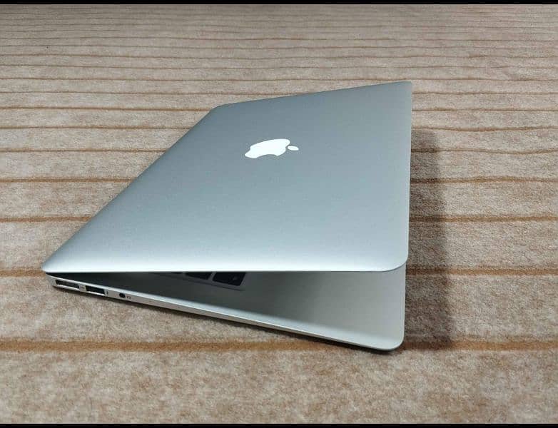 MacBook air 2015 11.6 inch disply UK imported 2