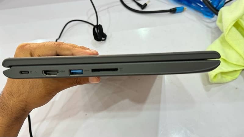 Lenovo 300e Chrome Book 2nd Generation 5