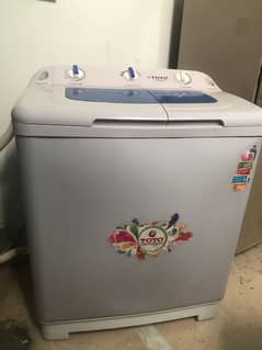 Toyo Washing-Dryer Machine-9/10 Condition