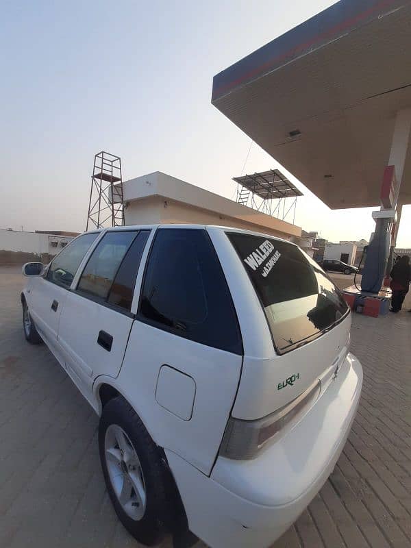 Suzuki Cultus 2013 4