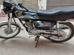 Honda 125 Lush Condition Number lga hai