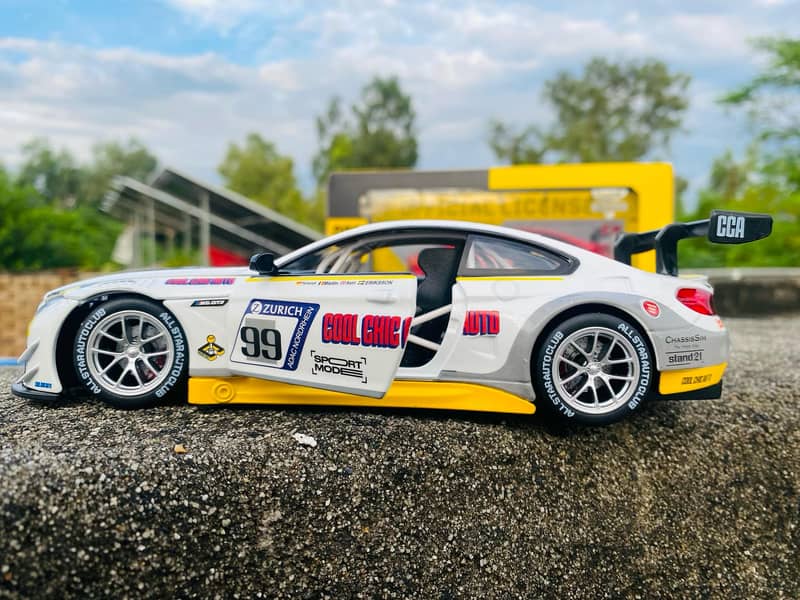 BMW M6 GT3 Sport car racing car Officially Licensed Diecast model 8