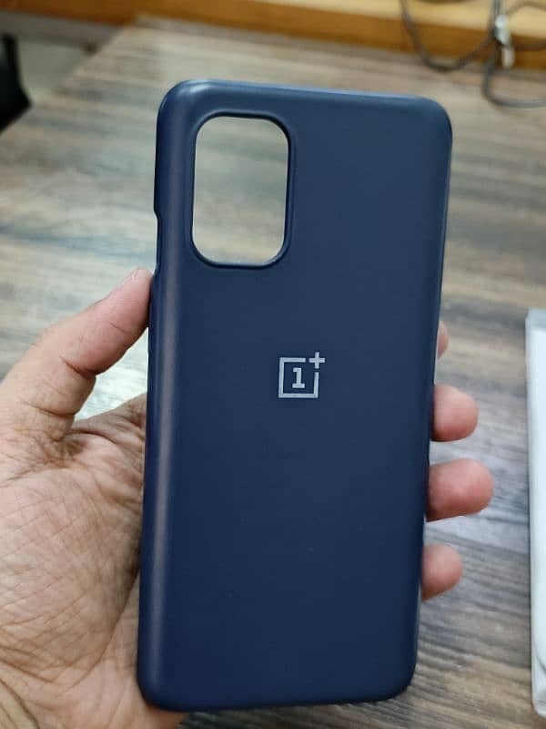 Selling My OnePlus 8t 1