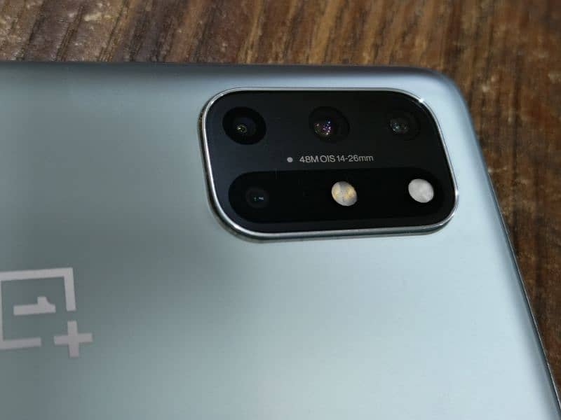 Selling My OnePlus 8t 9