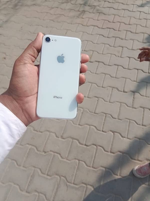 iPhone 8 pta  64gb box ha sat 1