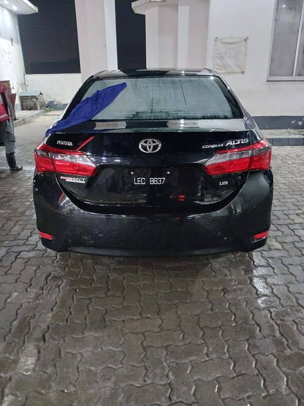 Toyota Corolla Altis 2017 1