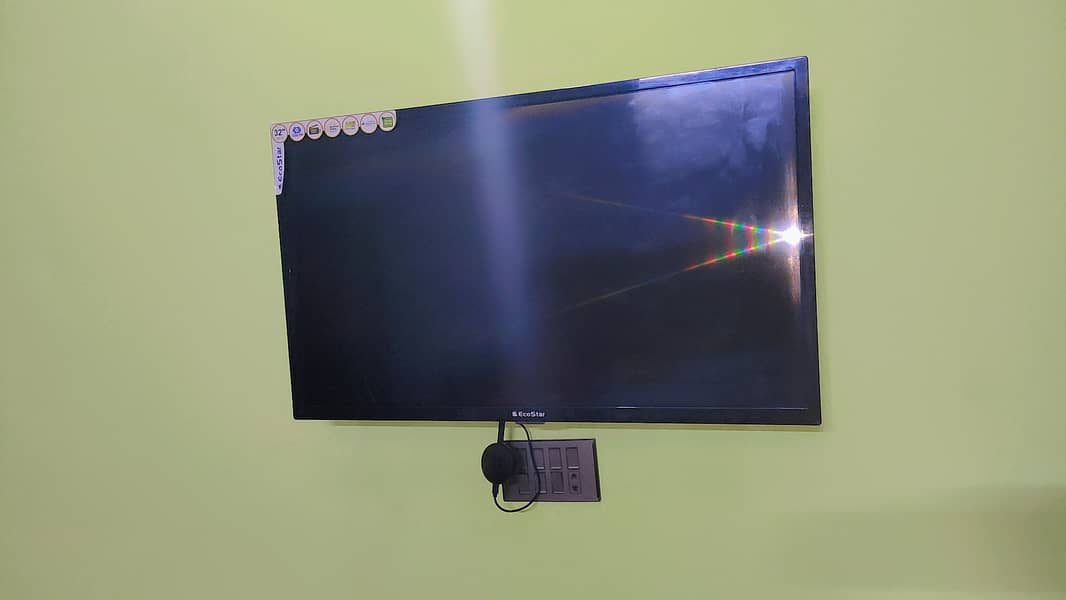 Eco star 32inches Lcd 1