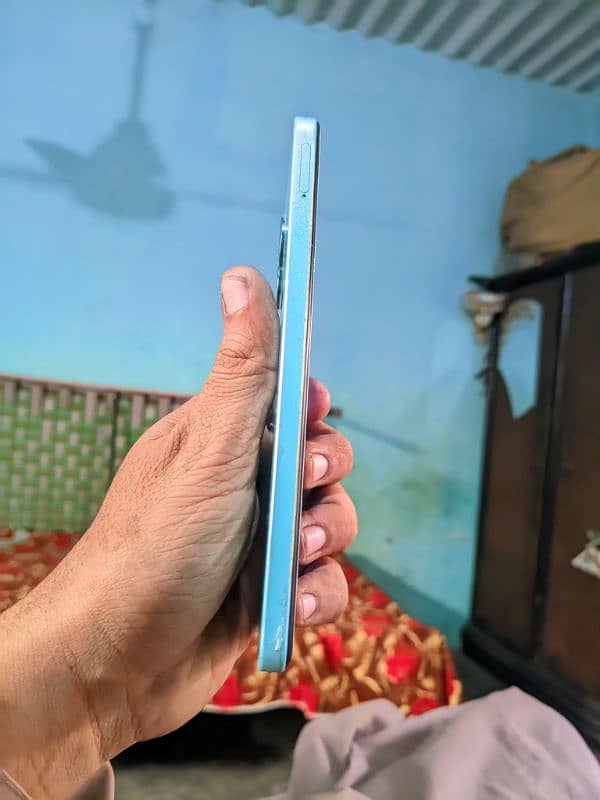 REALME C51 4/128 10/10 3