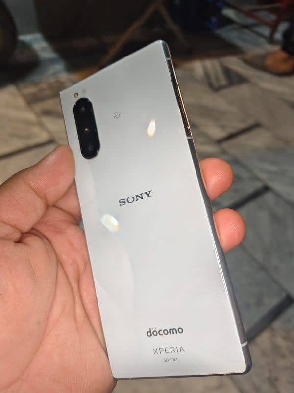 Sony xperia 5 6/64 4