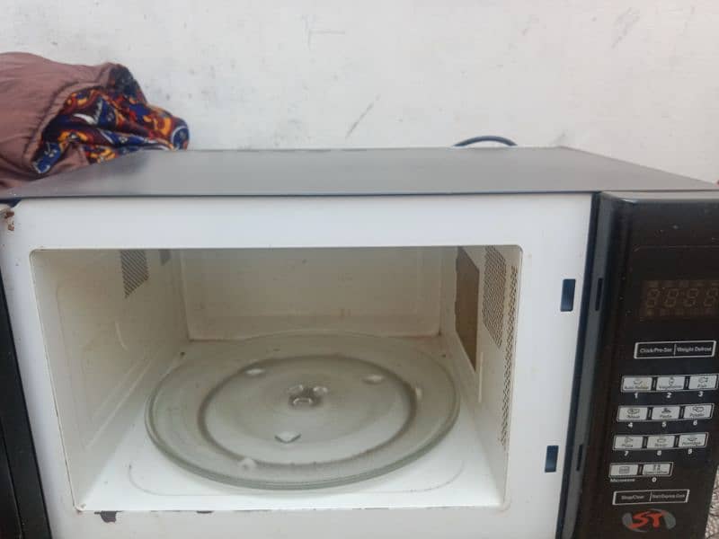 Microwave Oven Fresh Condition 1